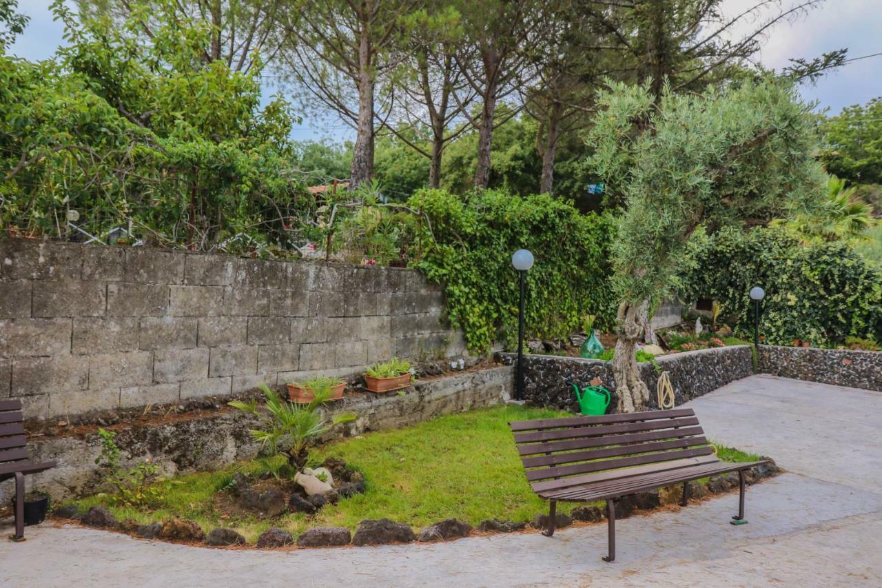 Etna Family Villa Белпасо Екстериор снимка